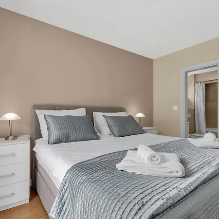 White House Rastovac *