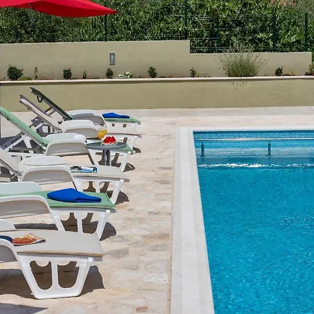 Appartement White House Rastovac *